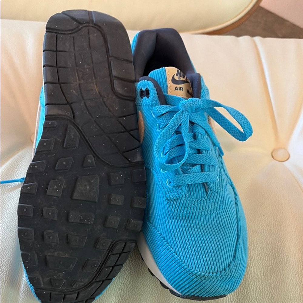 Nike Air Max Blue Sneakers - Picture 3 of 3